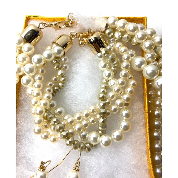 Faux Pearl Cluster Bead Collar Necklaces Set - Picture 4 of 5